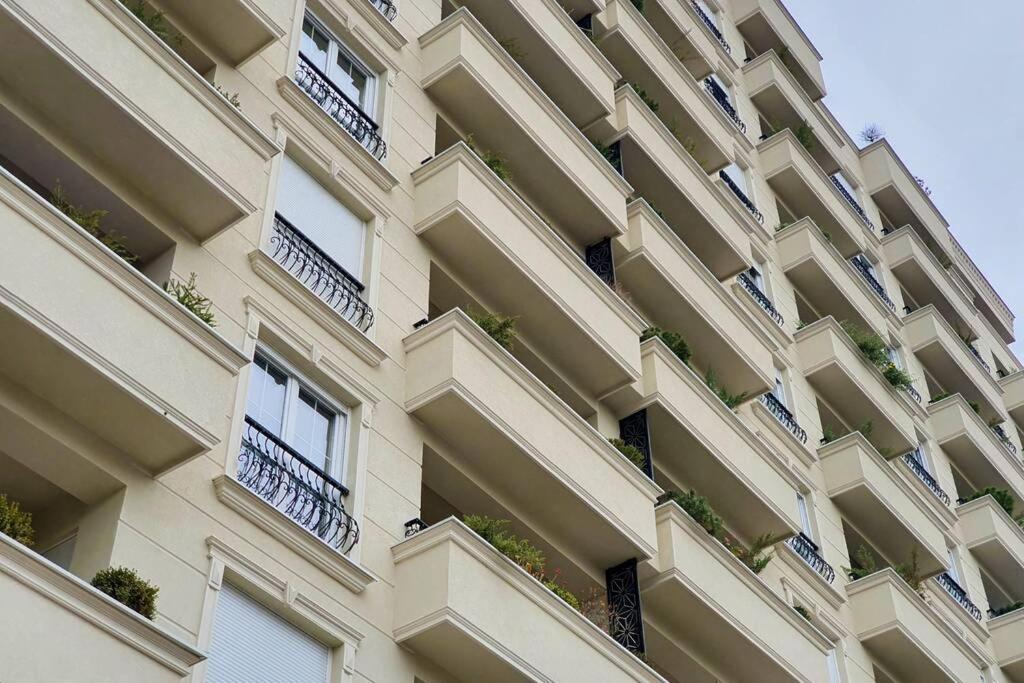 Luxury Green Apartment Pristina Exterior photo